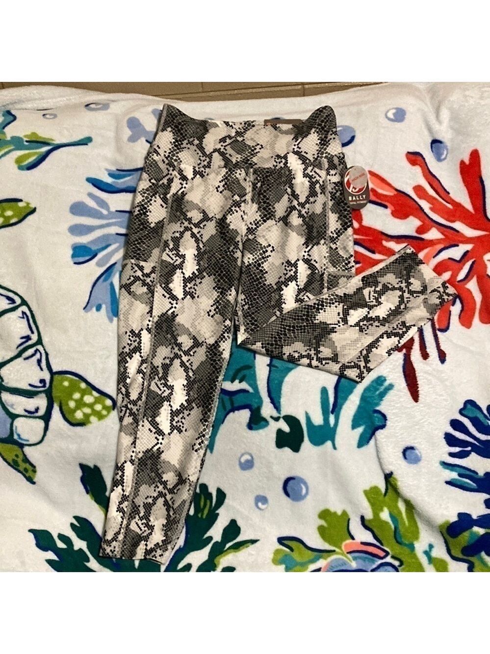 NWT Bally Total Fitness Leggings